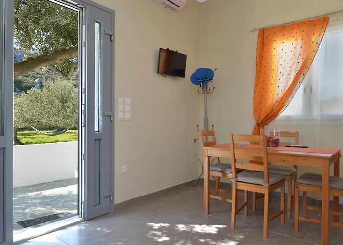 別荘 Aggelis Artemonas