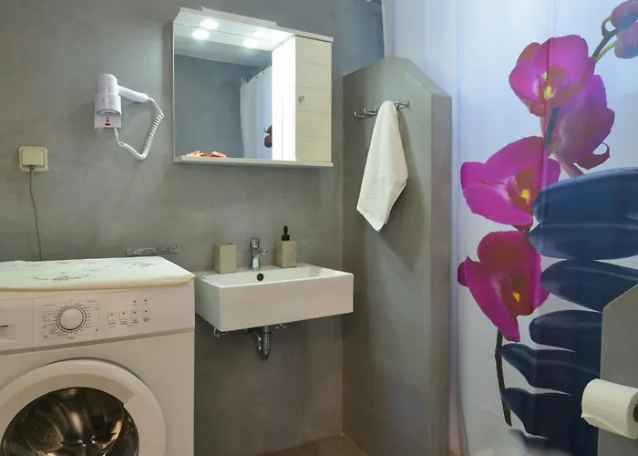 Aggelis * Артемон