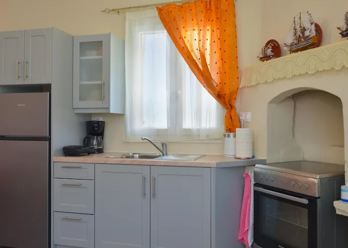 Aggelis * Артемон